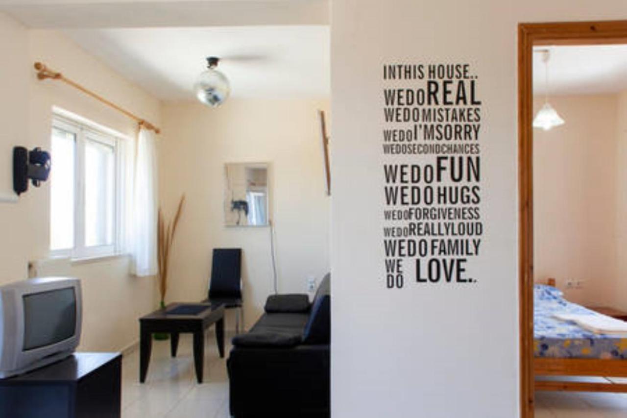 Makis Apartments Сития Экстерьер фото
